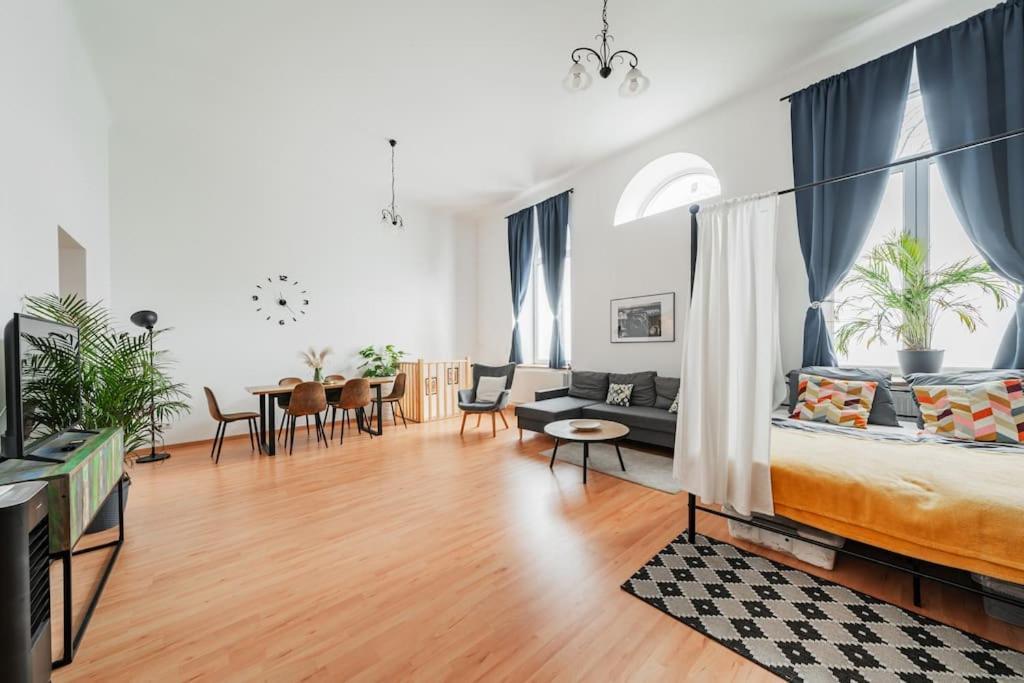 117 M² Near Nussdorferstrasse Daire Viyana Dış mekan fotoğraf